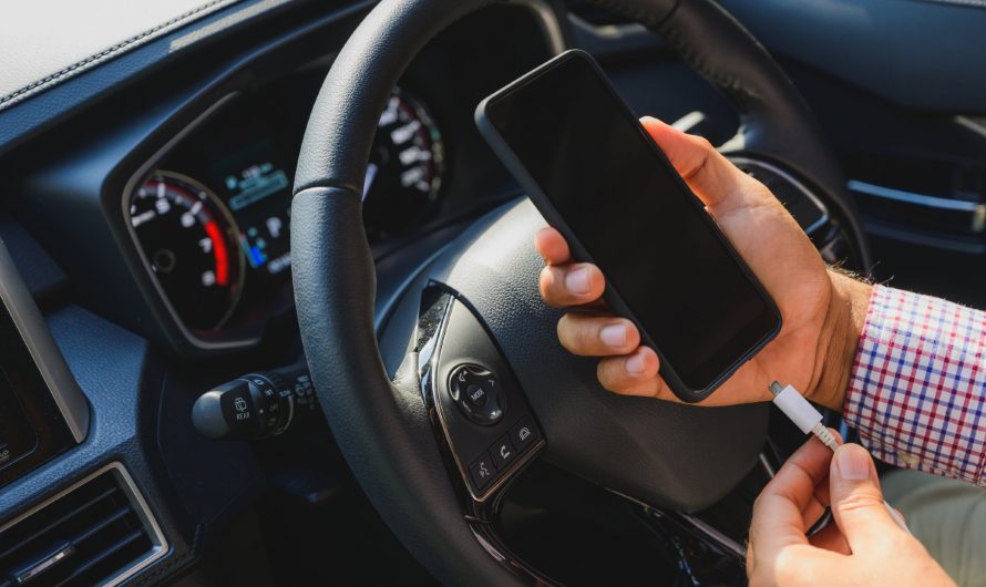 Estos son los accesorios más vendidos en Amazon para coches este año