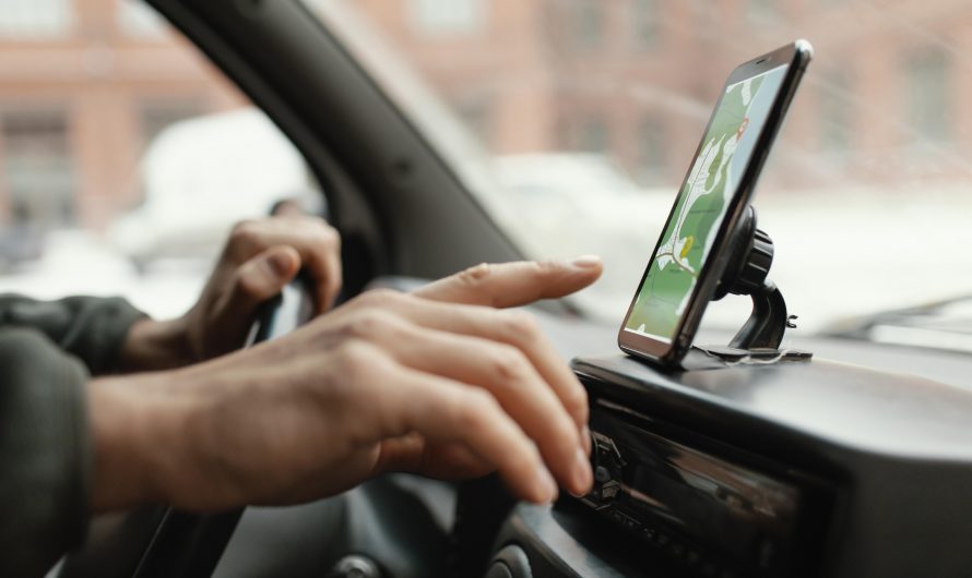 Top 10 Accesorios de Coche que Todo Conductor Debería Tener